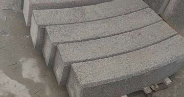 四川芝麻白弧形路牙石