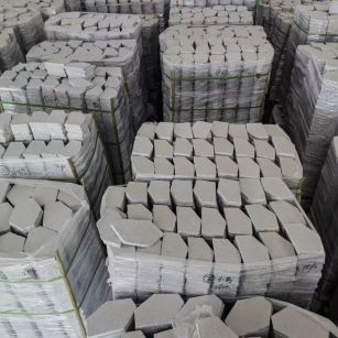 四川芝麻白石材冰裂纹，碎拼。