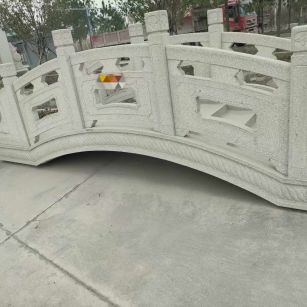 四川芝麻白拱桥，石桥