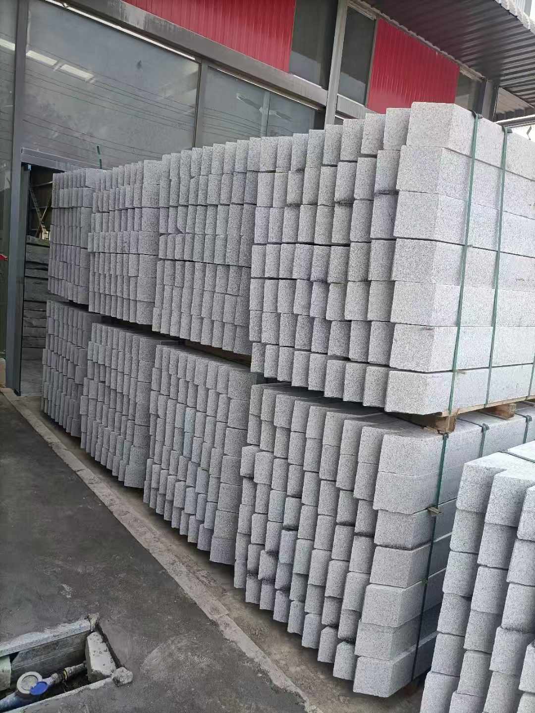 四川芝麻白树围石 树池