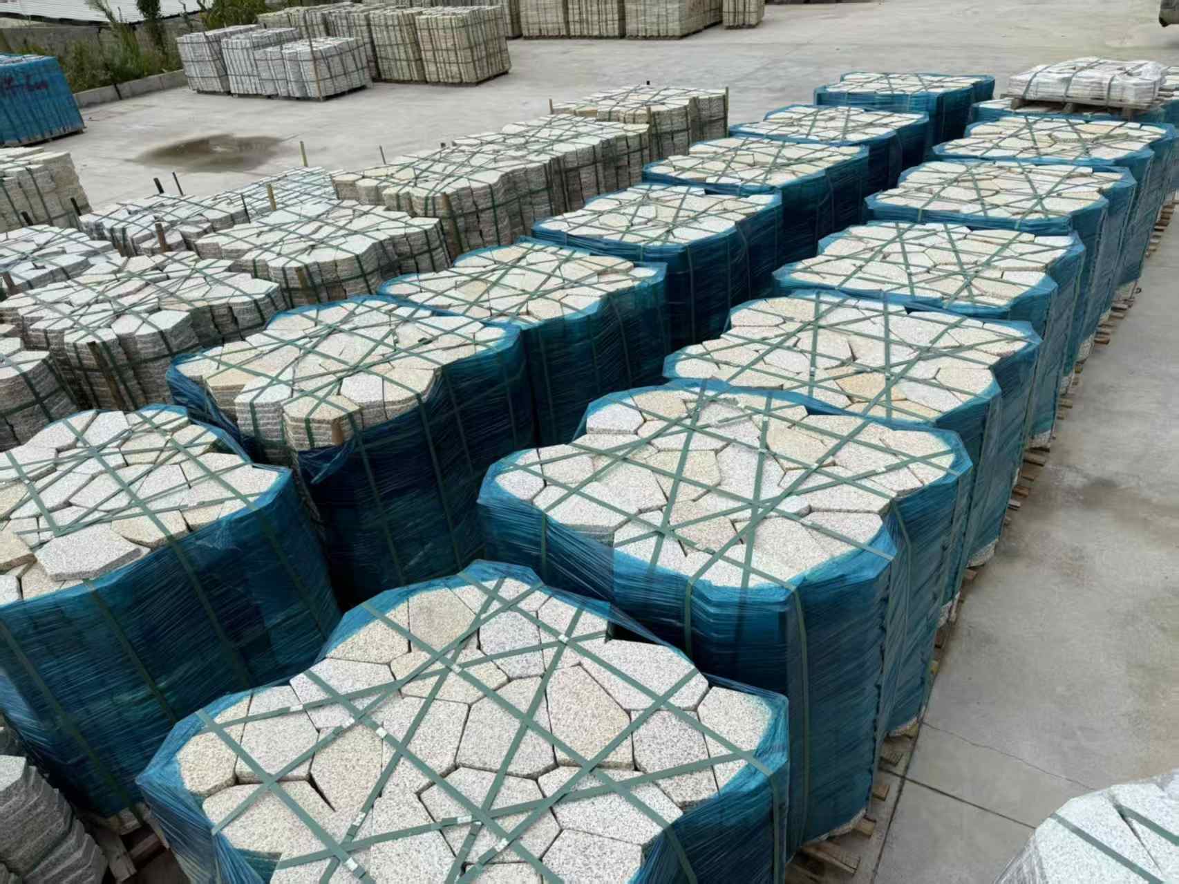 四川黄金麻冰裂纹 碎拼